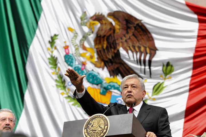 México cambia su historia